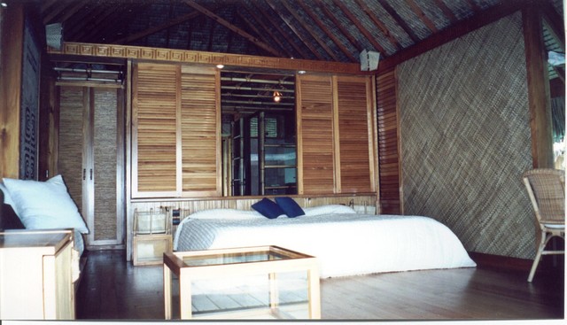 Inside the bungalow 